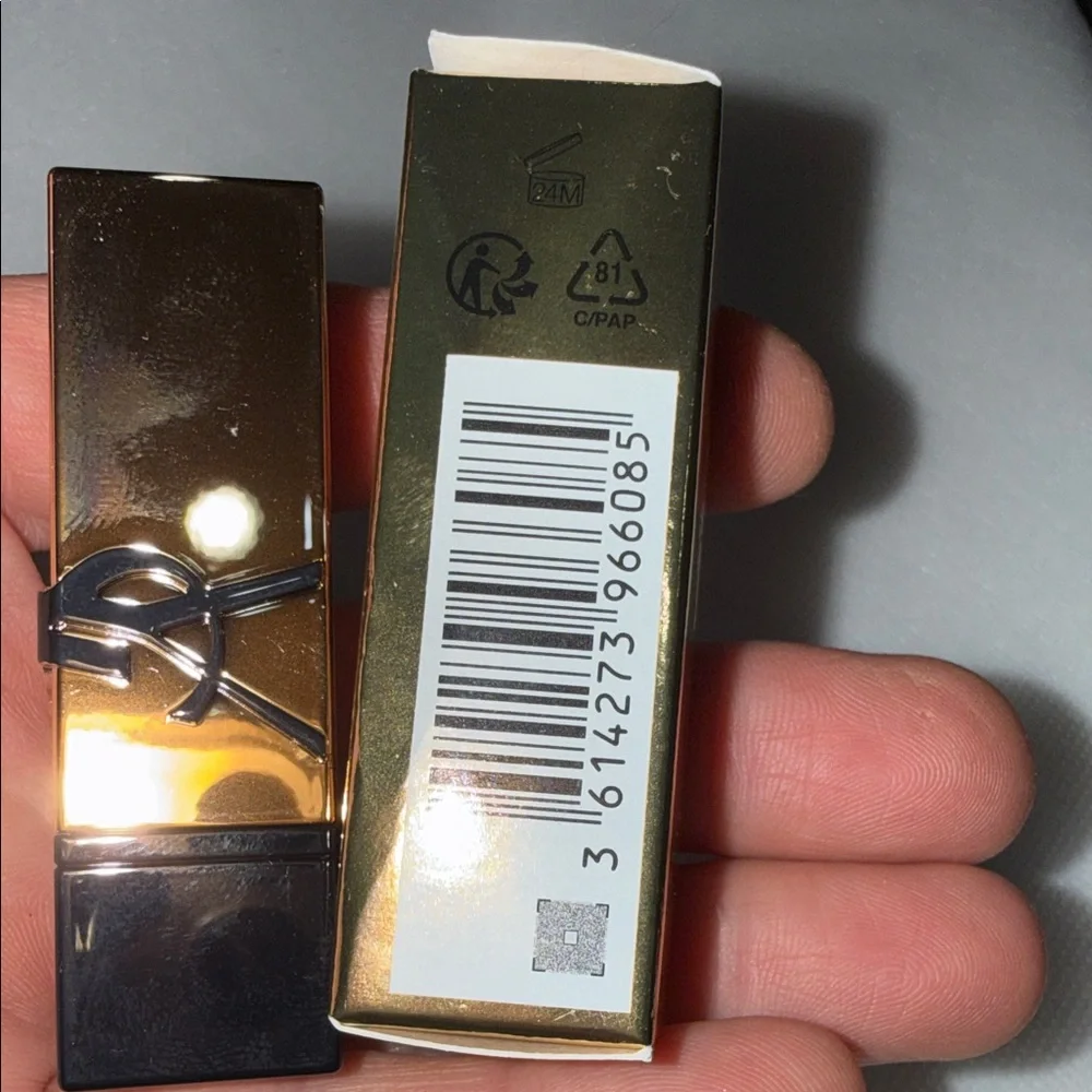 Yves Saint Laurent Rouge Pur Couture Lipstick - Soft Pink - Picture 6 of 6